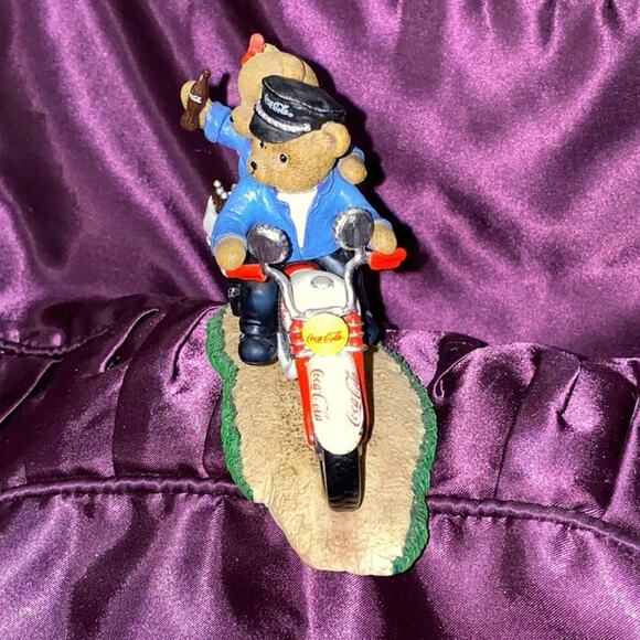 Hamilton Coca Cola Collection Take Off With Refreshing Coca-Cola Taste Figurine - Picture 2 of 10